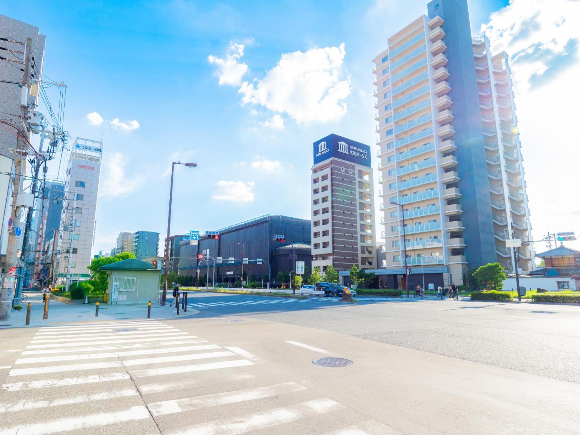 J Suite East Namba Osaka Bagian luar foto
